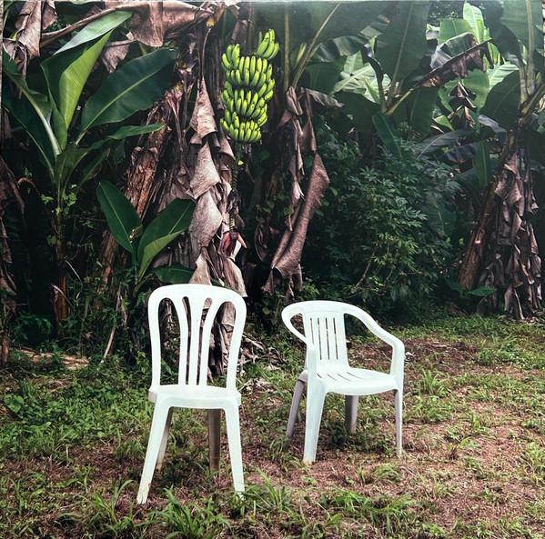 Bad Bunny - Debí Tirar Más Fotos (2025)